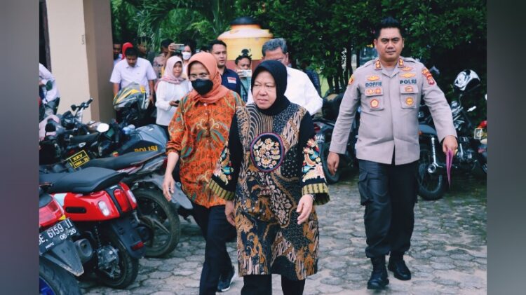 Tri Rismaharini Mengunjungi Polres Lampung Tengah